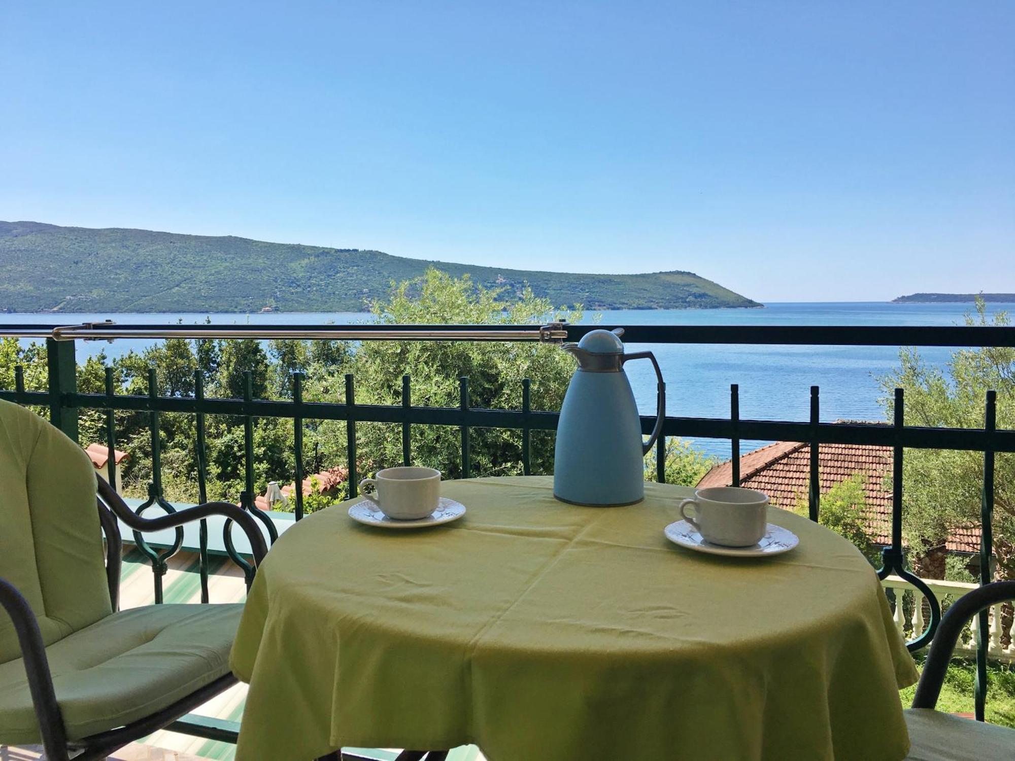 Garni Hotel Bokeska Noc Herceg Novi Exterior photo