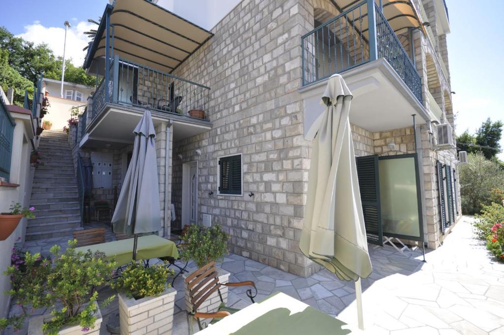 Garni Hotel Bokeska Noc Herceg Novi Exterior photo